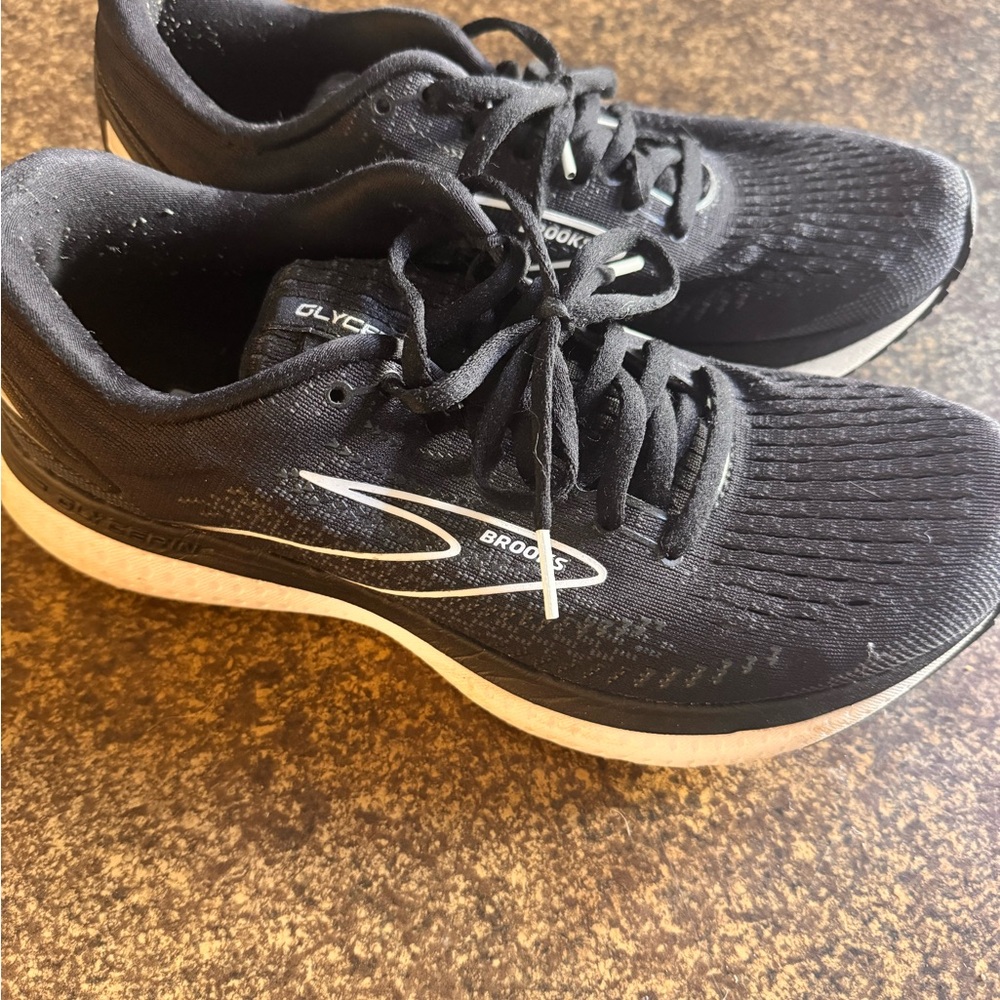 Brooks Black Athletic Shoes